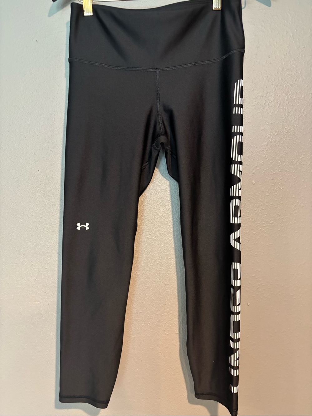 Under Armour Black Women’s Logo Side-Print Leggings